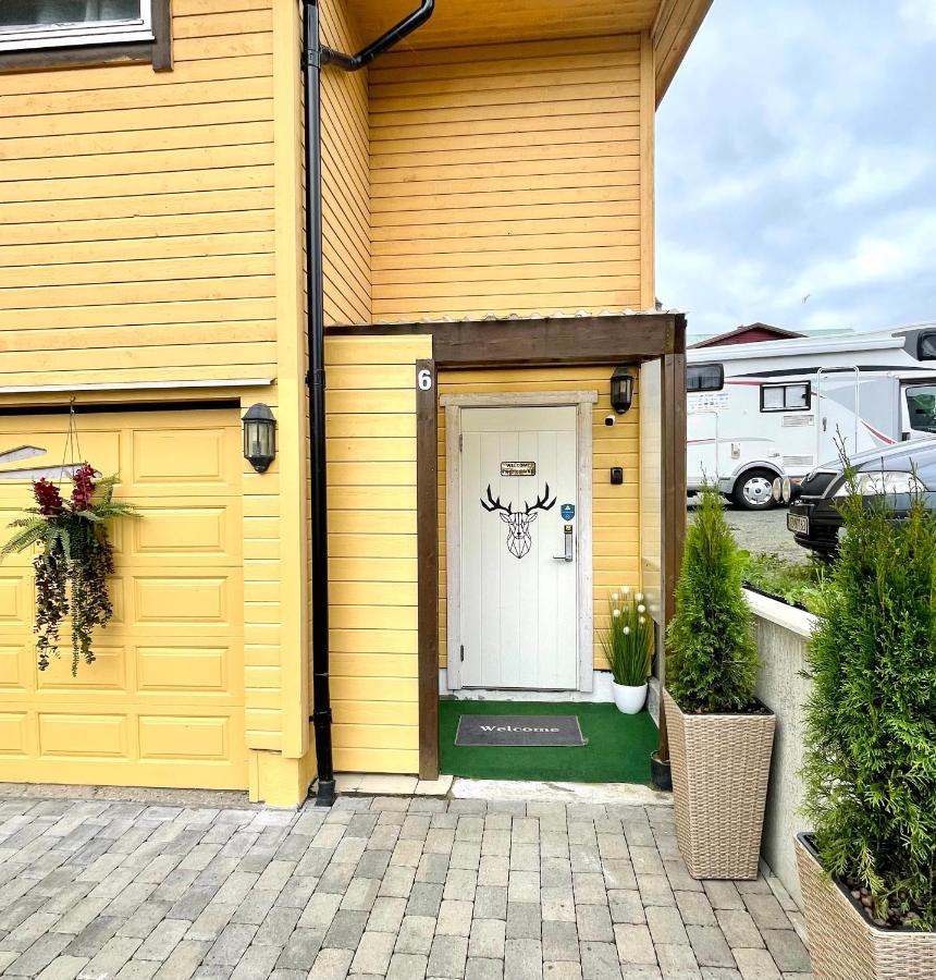 Guesthouse In Tromso Center By Dada מראה חיצוני תמונה